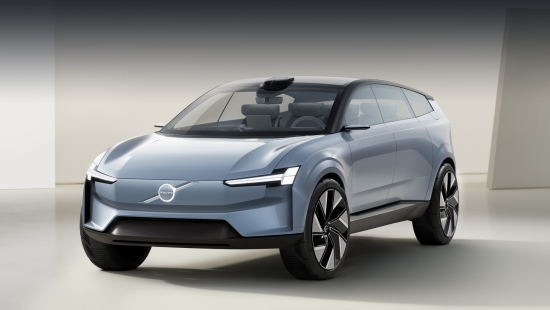 Volvo Concept Recharge показал будущее электрокаров